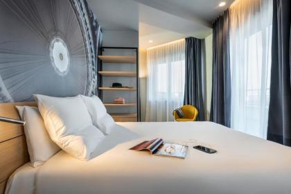 Novotel Paris 20 Belleville - image 12