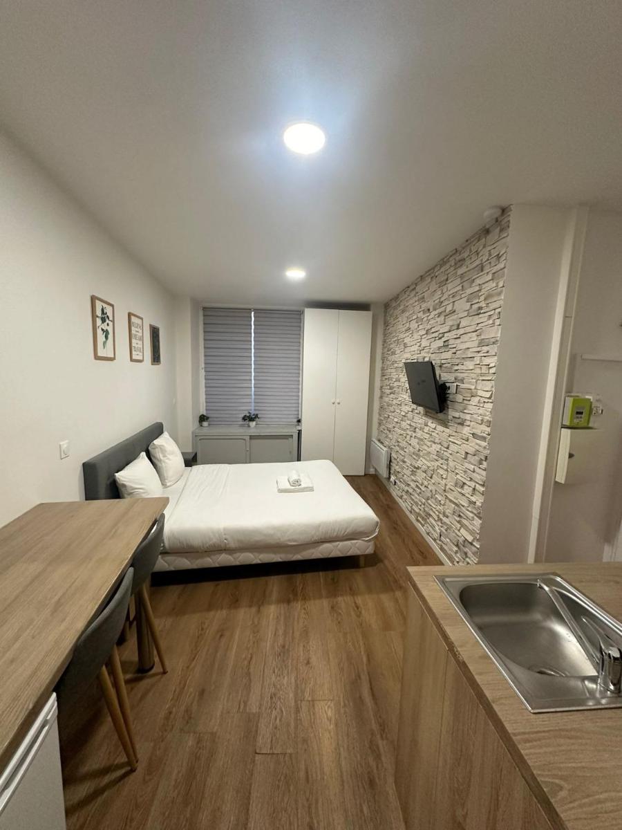 Charming & welcoming flat next to Tost beautiful places in Paris Museum of modern art Quai Branly Museum - main image