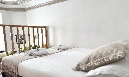 B 511 - Best deal in the center of Paris - image 9