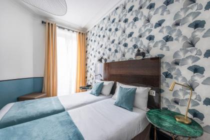 Lennon Hotel Paris Gare du Nord - image 13