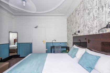 Lennon Hotel Paris Gare du Nord - image 18