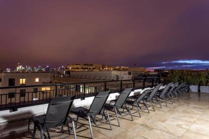Nemea Appart Hotel Paris Levallois - image 10