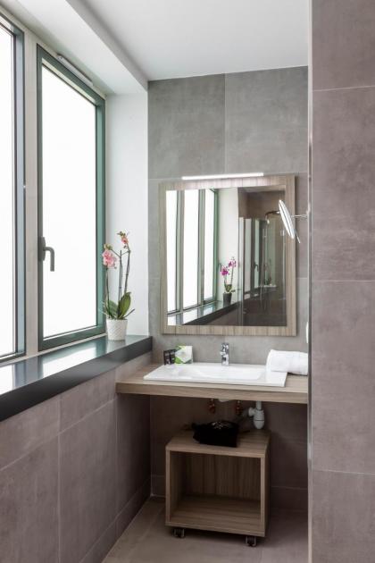 Nemea Appart Hotel Paris Levallois - image 7