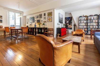 Veeve - City Break In Saint-Germain-des-Prés