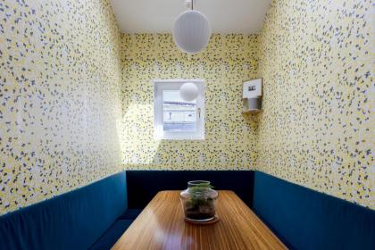 Veeve - A Touch of Teal - image 5