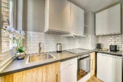 B 1628 - Magnifique appartement - Avenue Matignon - image 2