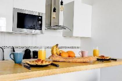 ARC DE TRIOMPHE - WAGRAM COSY 1 BEDROOM - image 7