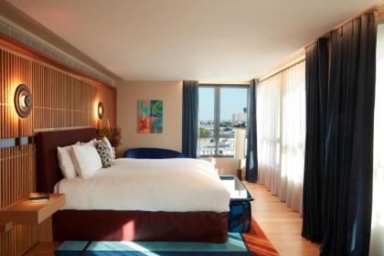 SO/ Paris Hotel - image 2