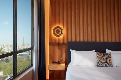 SO/ Paris Hotel - image 12