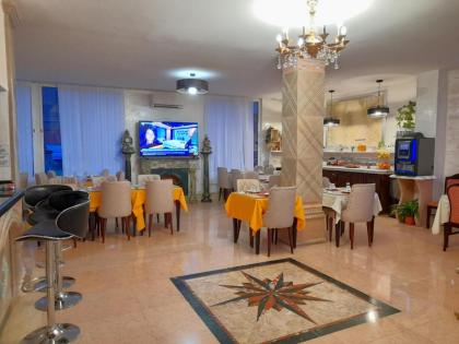 HOTEL ROYAL Paris Ivry - image 13