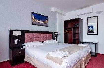 HOTEL ROYAL Paris Ivry - image 23