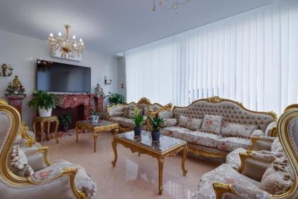 HOTEL ROYAL Paris Ivry - image 8