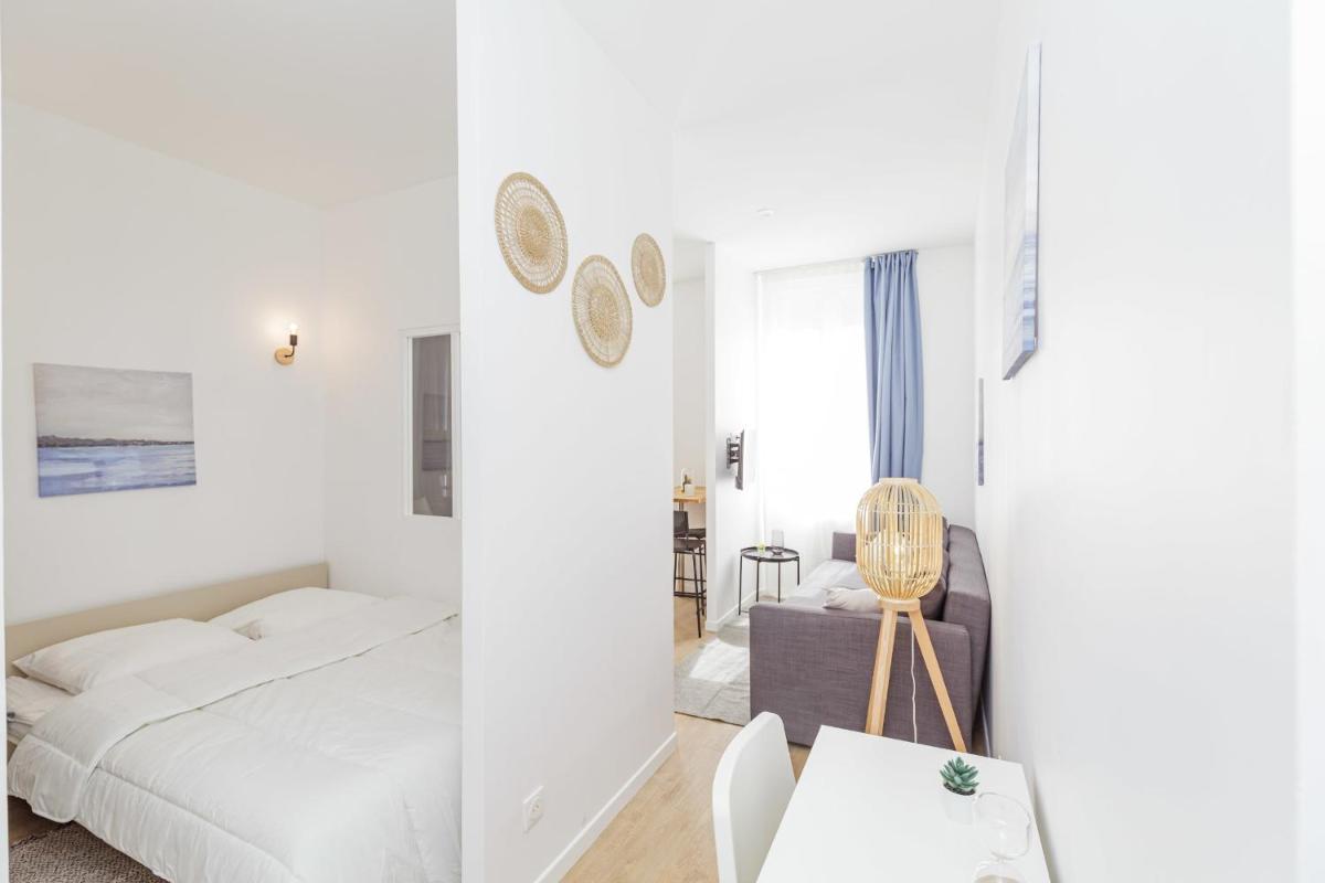 NICE 23 m Bright and Renovated - courtyard side - main image