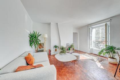 Appartement lumineux et calme dans le 10ème - image 11