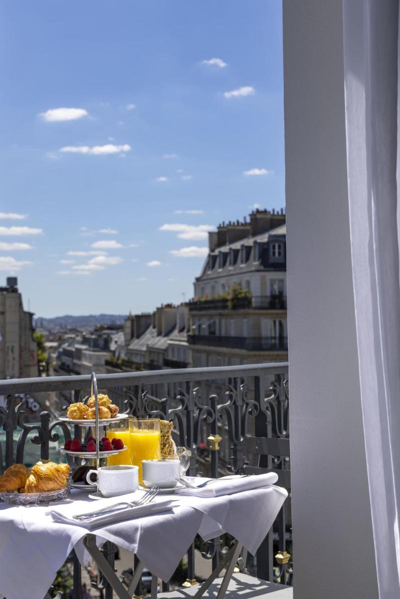 Manolita Paris - main image