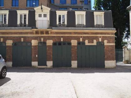 Studio Calme Pres Des Champs Elysees Paris