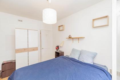 Nice 23m located in the heart of Paris! - image 11
