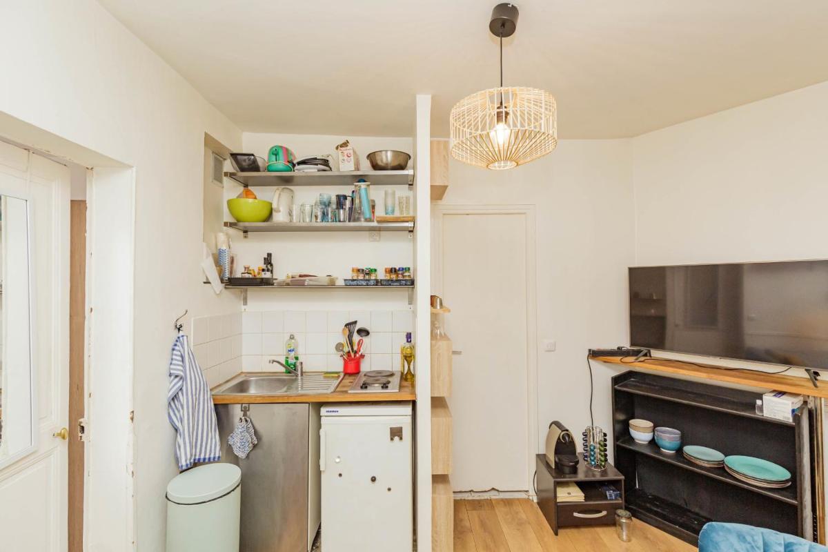 Nice 23m located in the heart of Paris! - image 6