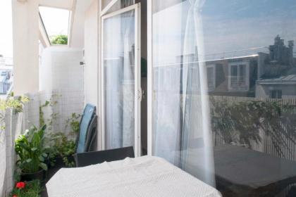 Nice 34m With Balcony In The Heart Of Paris - image 16