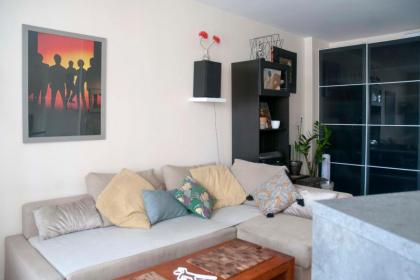 Nice 34m With Balcony In The Heart Of Paris - image 5