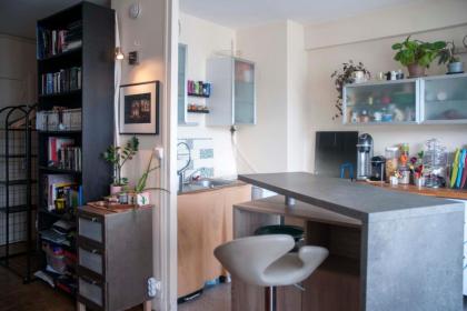 Nice 34m With Balcony In The Heart Of Paris - image 9