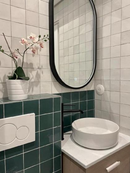 B 1599 - Stunning studio in Le Marais - image 3