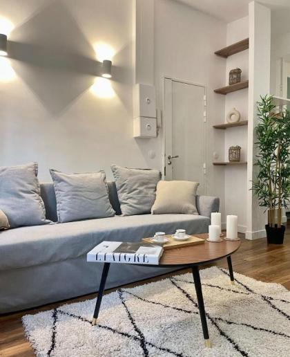 B 1599 - Stunning studio in Le Marais - image 5