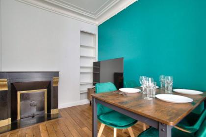 1 Bedroom Notre Dame de Paris Monge - image 7