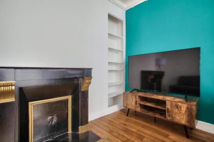 1 Bedroom Notre Dame de Paris Monge - image 8