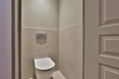 139 - Urban Pretty Duplex in Saint-Germain - image 11