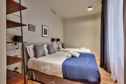 139 - Urban Pretty Duplex in Saint-Germain - image 12