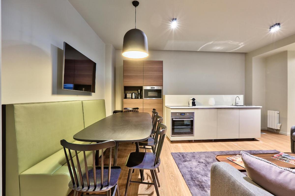 139 - Urban Pretty Duplex in Saint-Germain - image 4