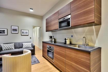 140 - Urban Duplex near Saint-Germain des Pres - image 4