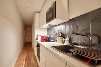 1 Bedroom Louvre Saint Honoré - image 15
