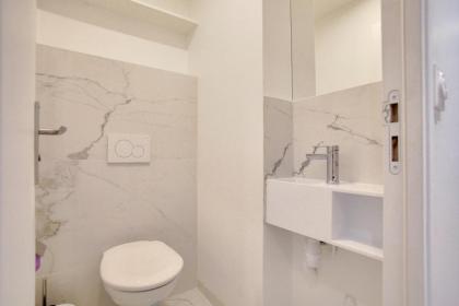1 Bedroom Louvre Saint Honoré - image 4