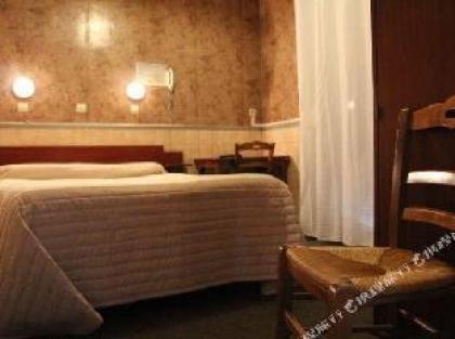 Hotel de la Comete - image 12