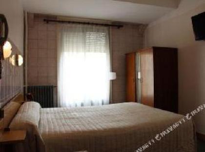 Hotel de la Comete - image 9