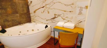 Jaccuzi appartement Belleville - image 10