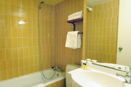 New Hotel Saint Lazare - image 11