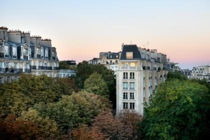 Magnificent apartment Sacré-Coeur - Paris 18ème - by feelluxuryholidays - image 26