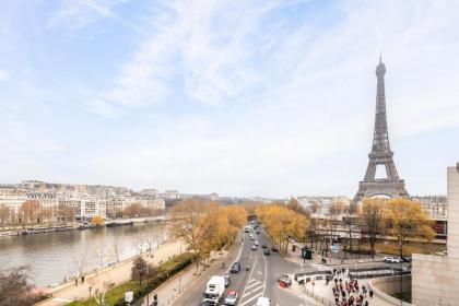 Veeve - Impressions of the Eiffel Tower - image 24