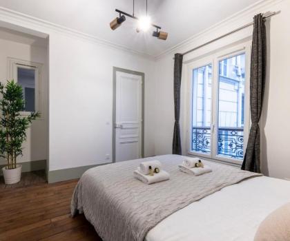 B1590 - Beautiful flat in Batignolles - image 21