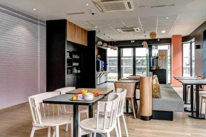 B&B HOTEL Paris Ivry Quai de Seine - image 11