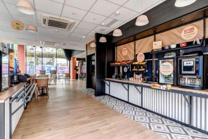 B&B HOTEL Paris Ivry Quai de Seine - image 13