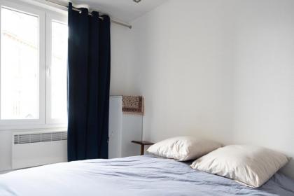 Bright and cozy apt in the heart of Belleville - image 4