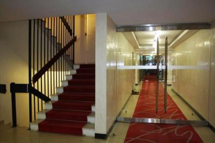 Atrium Victor Hugo Eiffel Tower Arc du Triumph 16th district renovated top of the line équipements and furnished 62sqm 1 master Bsr 1 living room dining room secure - image 23