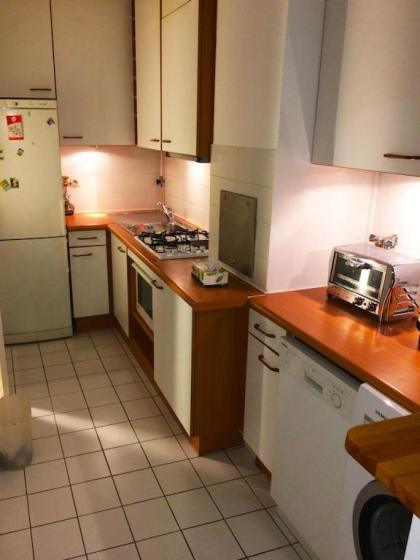 Atrium Victor Hugo Eiffel Tower Arc du Triumph 16th district renovated top of the line équipements and furnished 62sqm 1 master Bsr 1 living room dining room secure - image 28