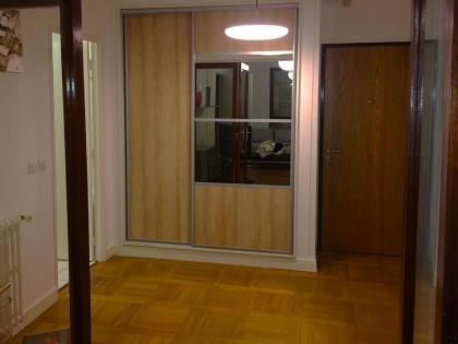 Atrium Victor Hugo Eiffel Tower Arc du Triumph 16th district renovated top of the line équipements and furnished 62sqm 1 master Bsr 1 living room dining room secure - image 29