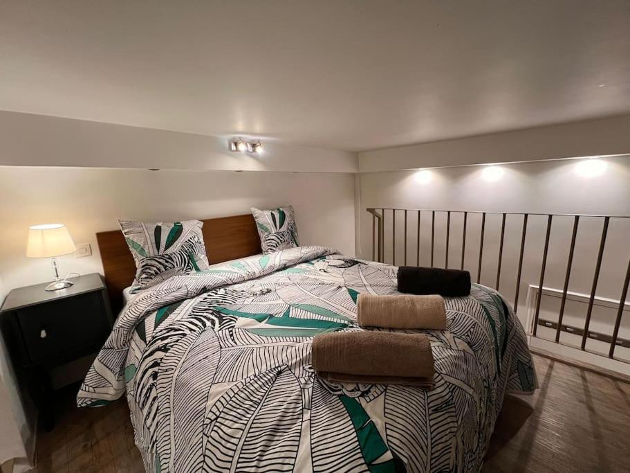 Studio Balcon Champs-Élysées - HALA PARIS - image 6