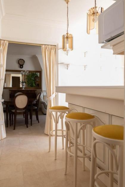 Elegant apt for 2 near the Montparnasse tower - image 9